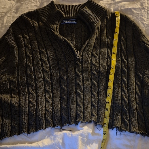 Women's Cable Knit Sweater - Dark Green - Picture 2 of 4